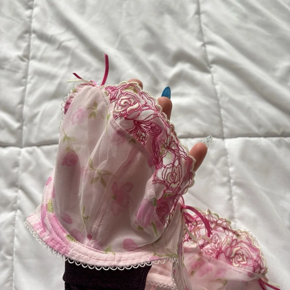 Womens 30DD Bra Pink‎ Unlined Underwire Back Closure Floral Feminine Coquette